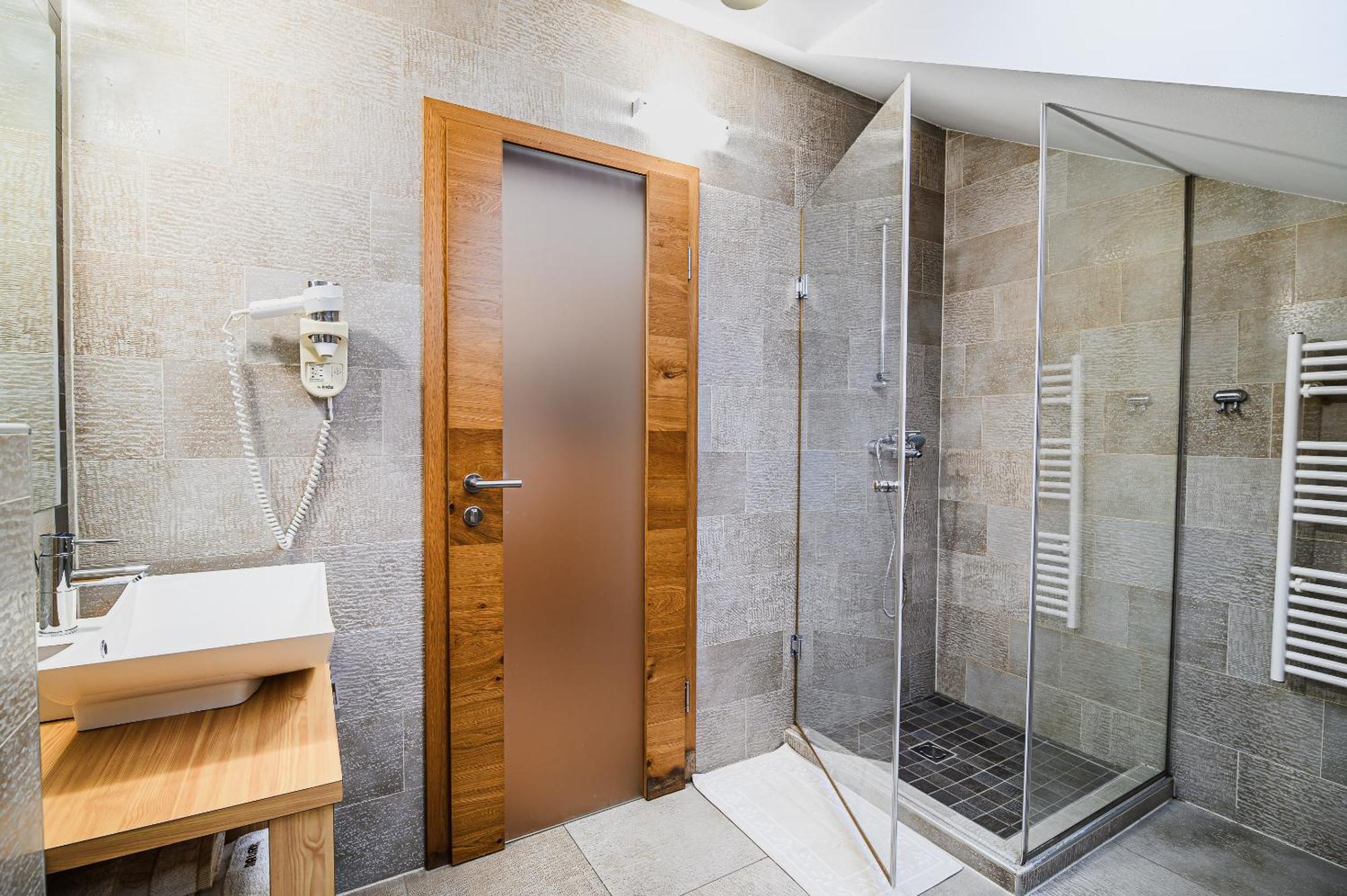 Apartments Maleric With Indoor Pool And Wellness Dragatuš Zimmer foto