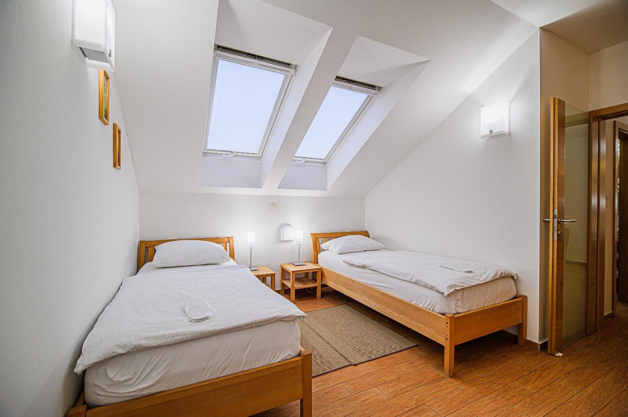 Apartments Maleric With Indoor Pool And Wellness Dragatuš Zimmer foto